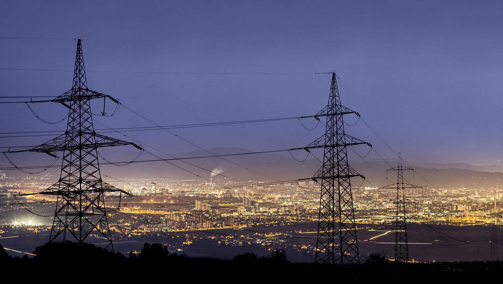 Read more about the article Ground-mounted solar panels